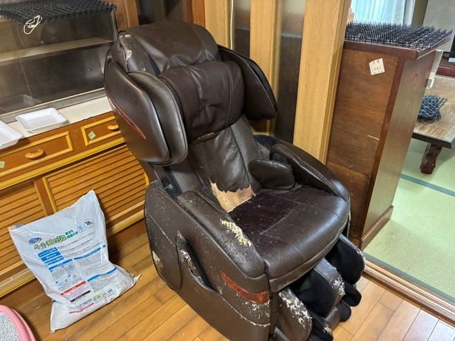 みよし市H様のマッサージチェアの回収画像